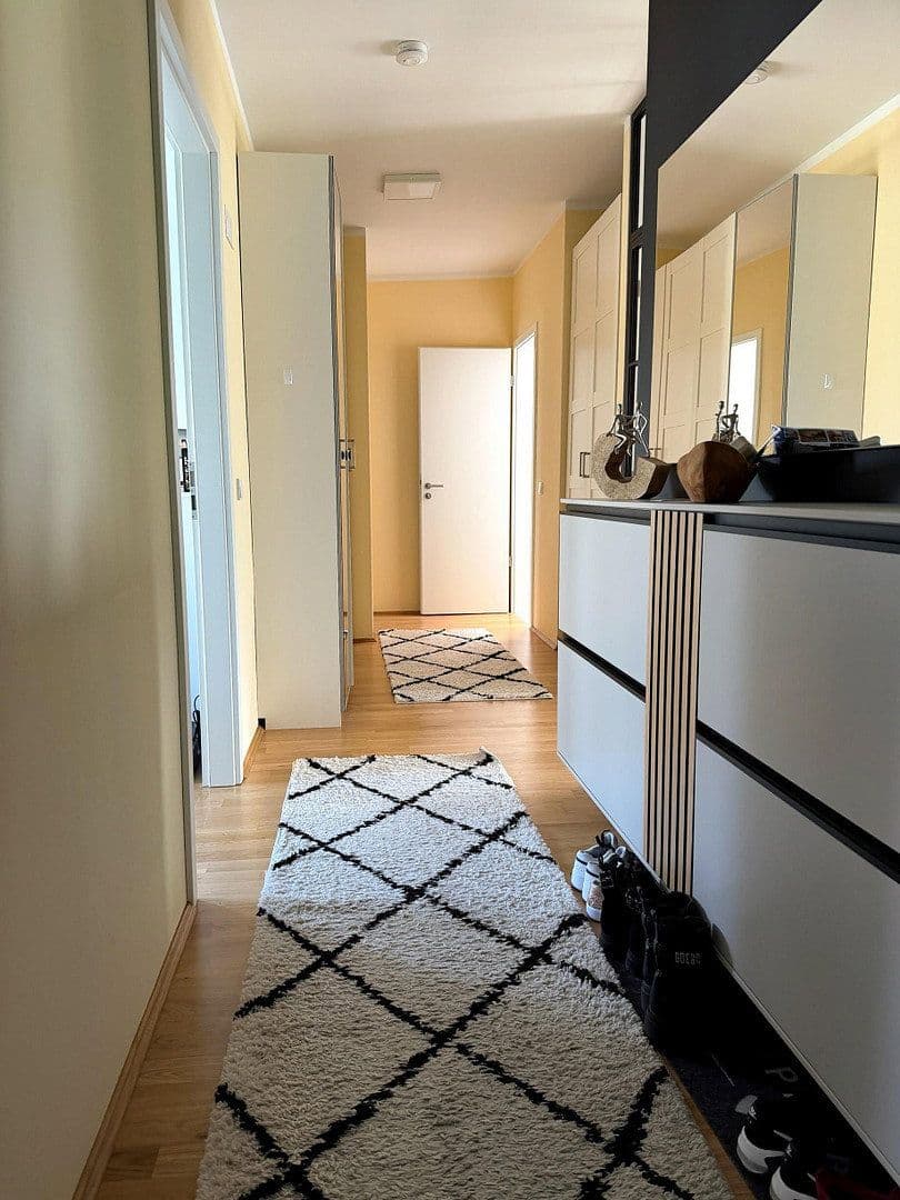 Prodej bytu 3+1 83 m², Fehrbelliner Str. 24, Berlin, Berlín Prodej bytu 3+1 83 m², Fehrbelliner Str. 24, Berlin, Berlín