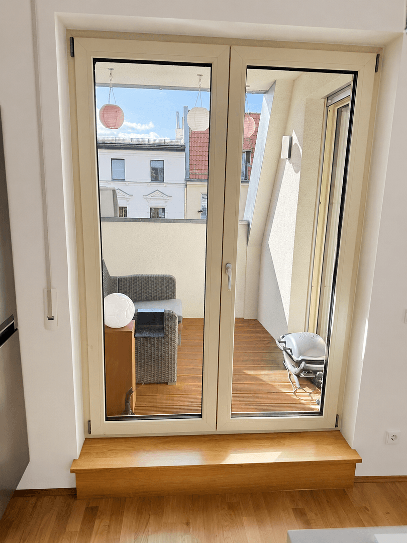 Prodej bytu 3+1 83 m², Fehrbelliner Str. 24, Berlin, Berlín Prodej bytu 3+1 83 m², Fehrbelliner Str. 24, Berlin, Berlín