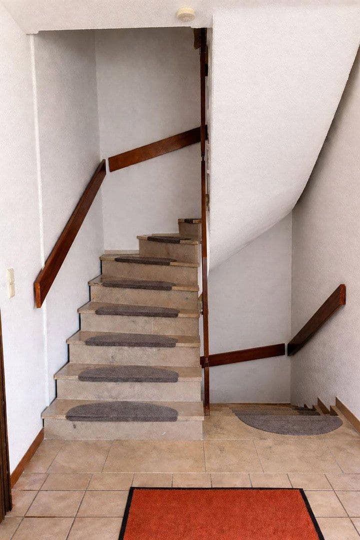 Prodej domu 150 m², pozemek 300 m², Wiesbaden, Hessen Prodej domu 150 m², pozemek 300 m², Wiesbaden, Hessen