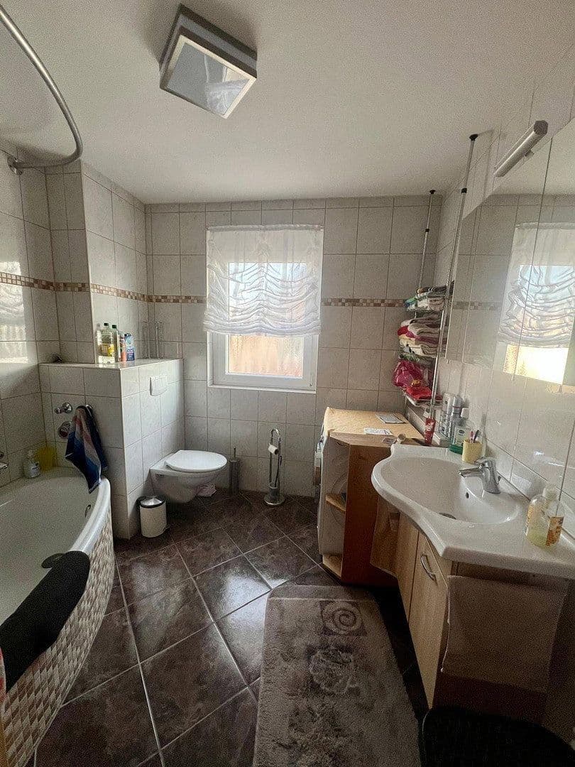 Prodej bytu 4+1 101 m², Germersheim, Porýní-Falc Prodej bytu 4+1 101 m², Germersheim, Porýní-Falc