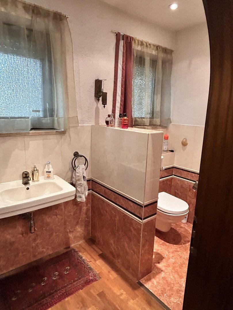 Prodej domu 300 m², pozemek 997 m², Bad Füssing, Bavorsko Prodej domu 300 m², pozemek 997 m², Bad Füssing, Bavorsko