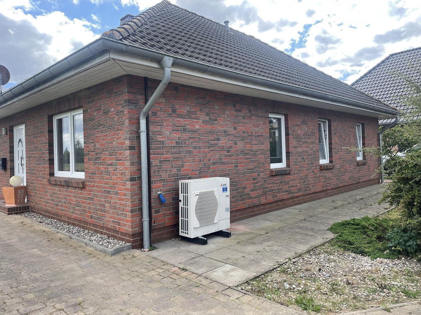 Prodej domu 98 m², pozemek 1.506 m², Elmenhorst, Mecklenburg-Vorpommern Prodej domu 98 m², pozemek 1.506 m², Elmenhorst, Mecklenburg-Vorpommern