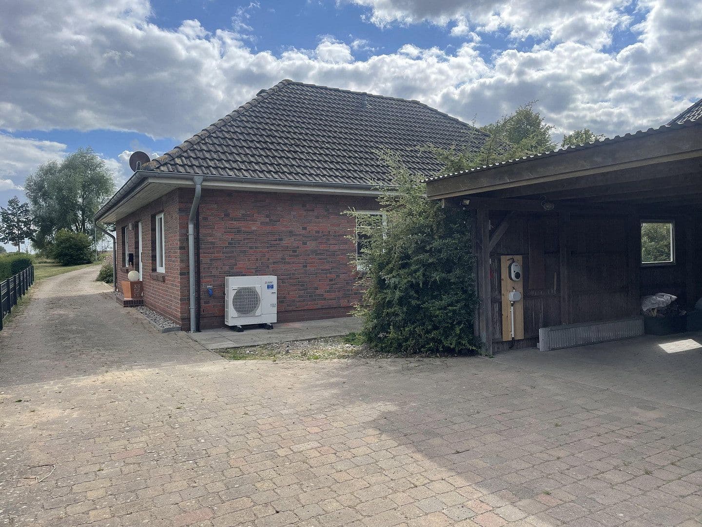 Prodej domu 98 m², pozemek 1.506 m², Elmenhorst, Mecklenburg-Vorpommern Prodej domu 98 m², pozemek 1.506 m², Elmenhorst, Mecklenburg-Vorpommern