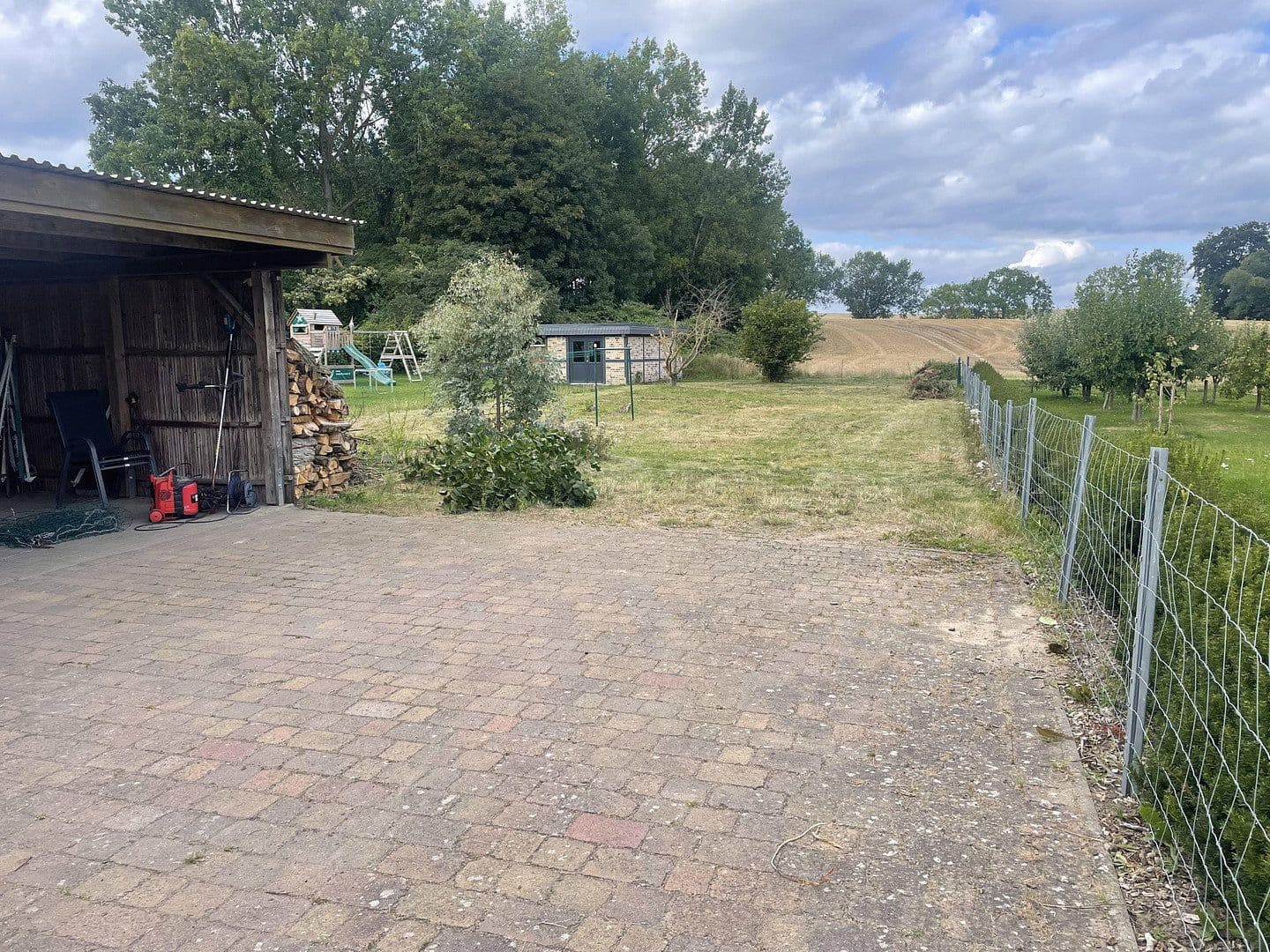 Prodej domu 98 m², pozemek 1.506 m², Elmenhorst, Mecklenburg-Vorpommern Prodej domu 98 m², pozemek 1.506 m², Elmenhorst, Mecklenburg-Vorpommern