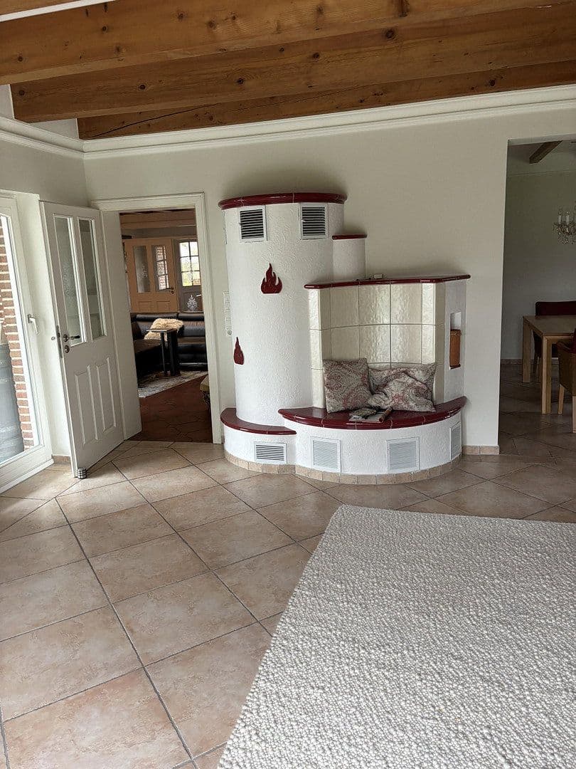 Prodej domu 293 m², pozemek 2.785 m², Lastrup, Dolní Sasko Prodej domu 293 m², pozemek 2.785 m², Lastrup, Dolní Sasko
