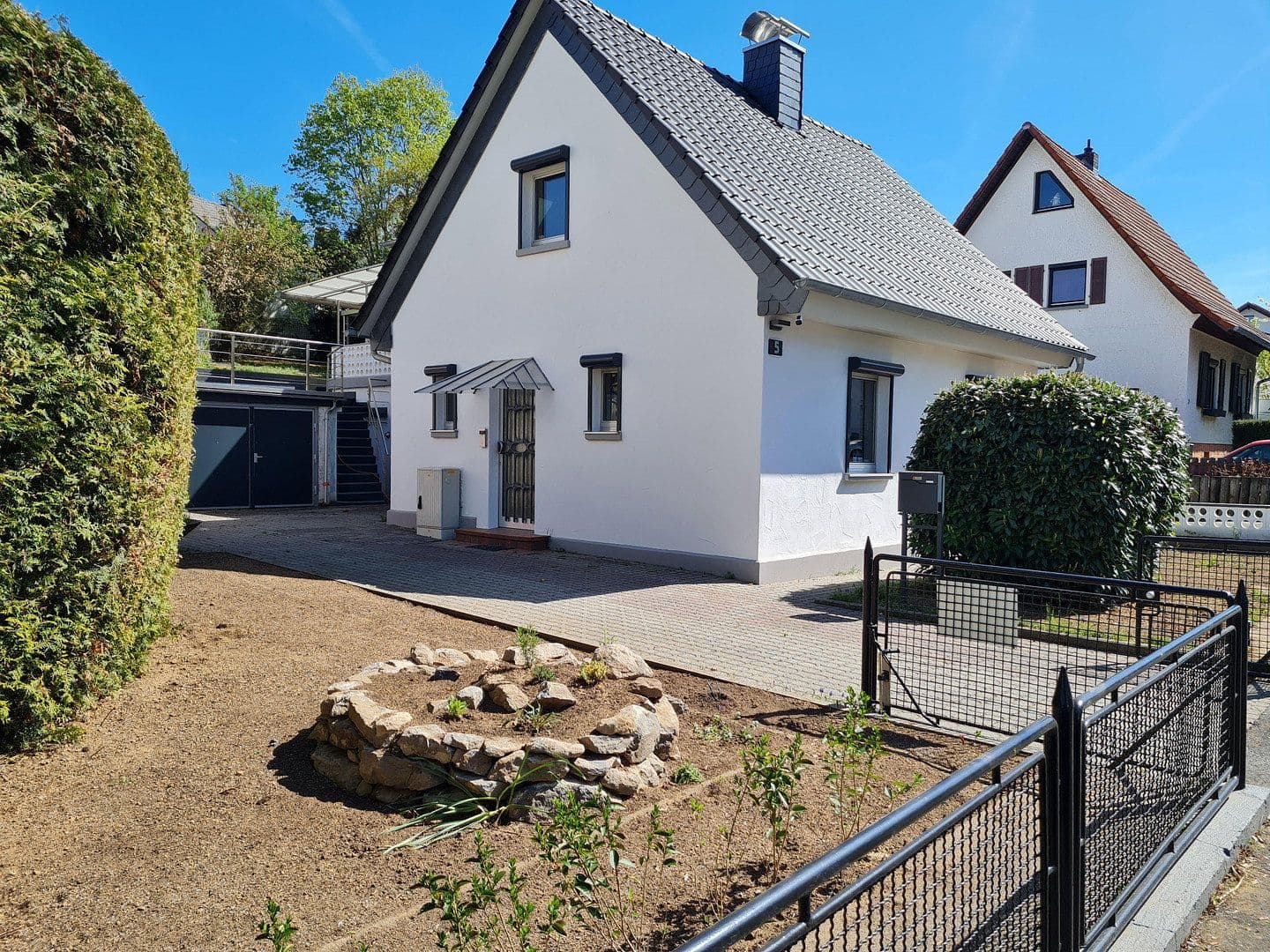 Pronájem domu 180 m², pozemek 500 m², Gelnhausen, Hessen Pronájem domu 180 m², pozemek 500 m², Gelnhausen, Hessen
