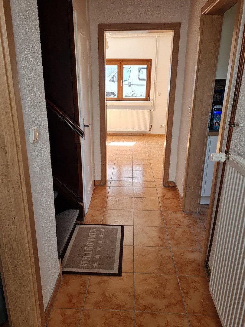 Pronájem domu 180 m², pozemek 500 m², Gelnhausen, Hessen Pronájem domu 180 m², pozemek 500 m², Gelnhausen, Hessen