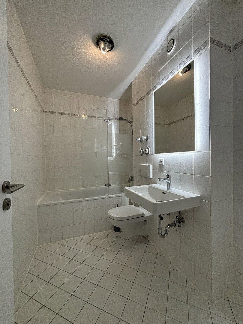 Pronájem bytu 2+1 52 m², Wolfratshauser Str. 243, München, Bavorsko Pronájem bytu 2+1 52 m², Wolfratshauser Str. 243, München, Bavorsko