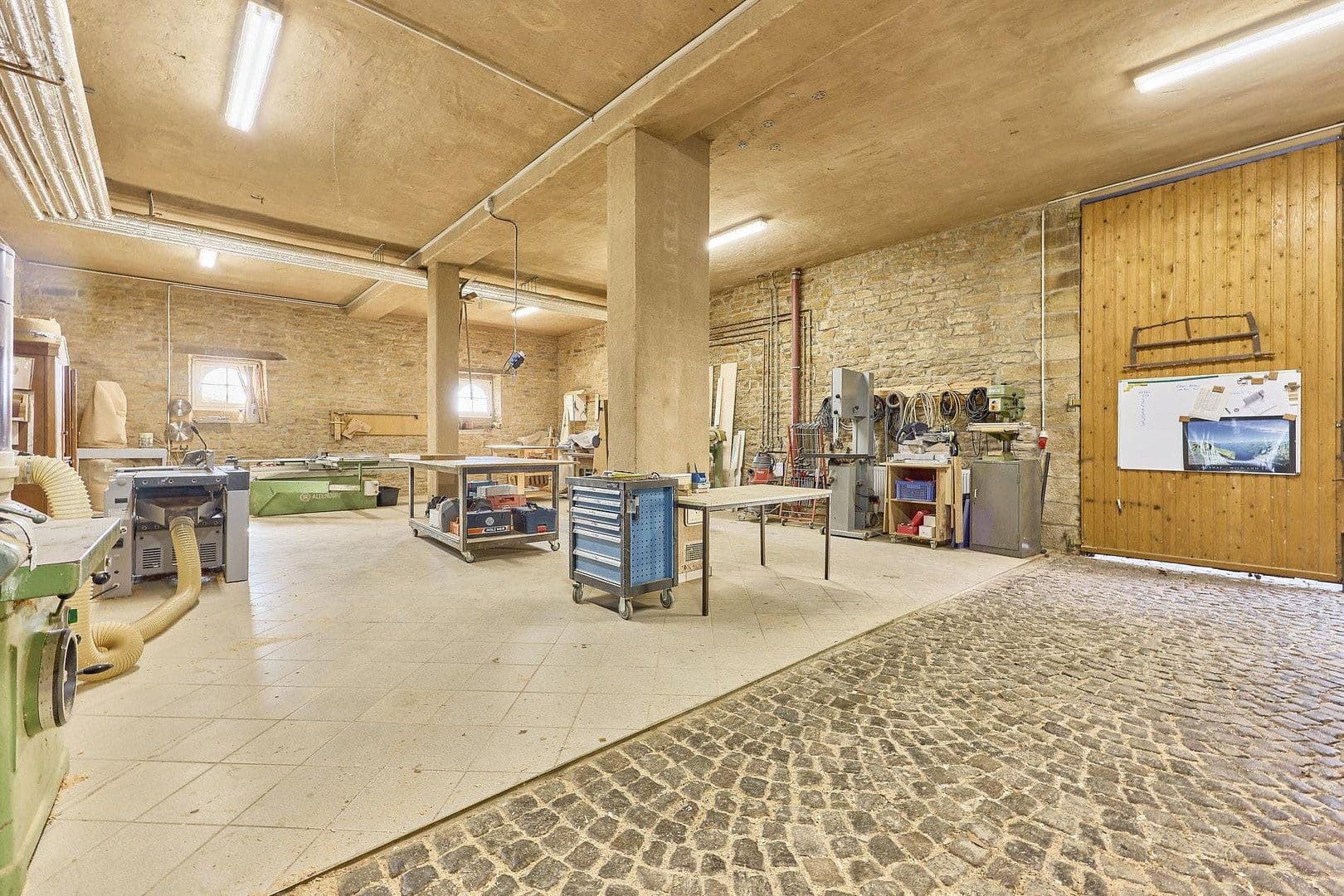 Prodej pozemku 10.250 m², Meisenheim, Porýní-Falc Prodej pozemku 10.250 m², Meisenheim, Porýní-Falc