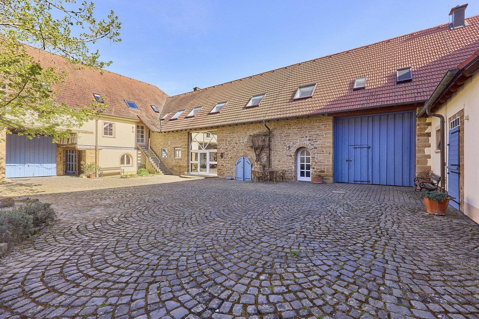 Prodej pozemku 10.250 m², Meisenheim, Porýní-Falc Prodej pozemku 10.250 m², Meisenheim, Porýní-Falc