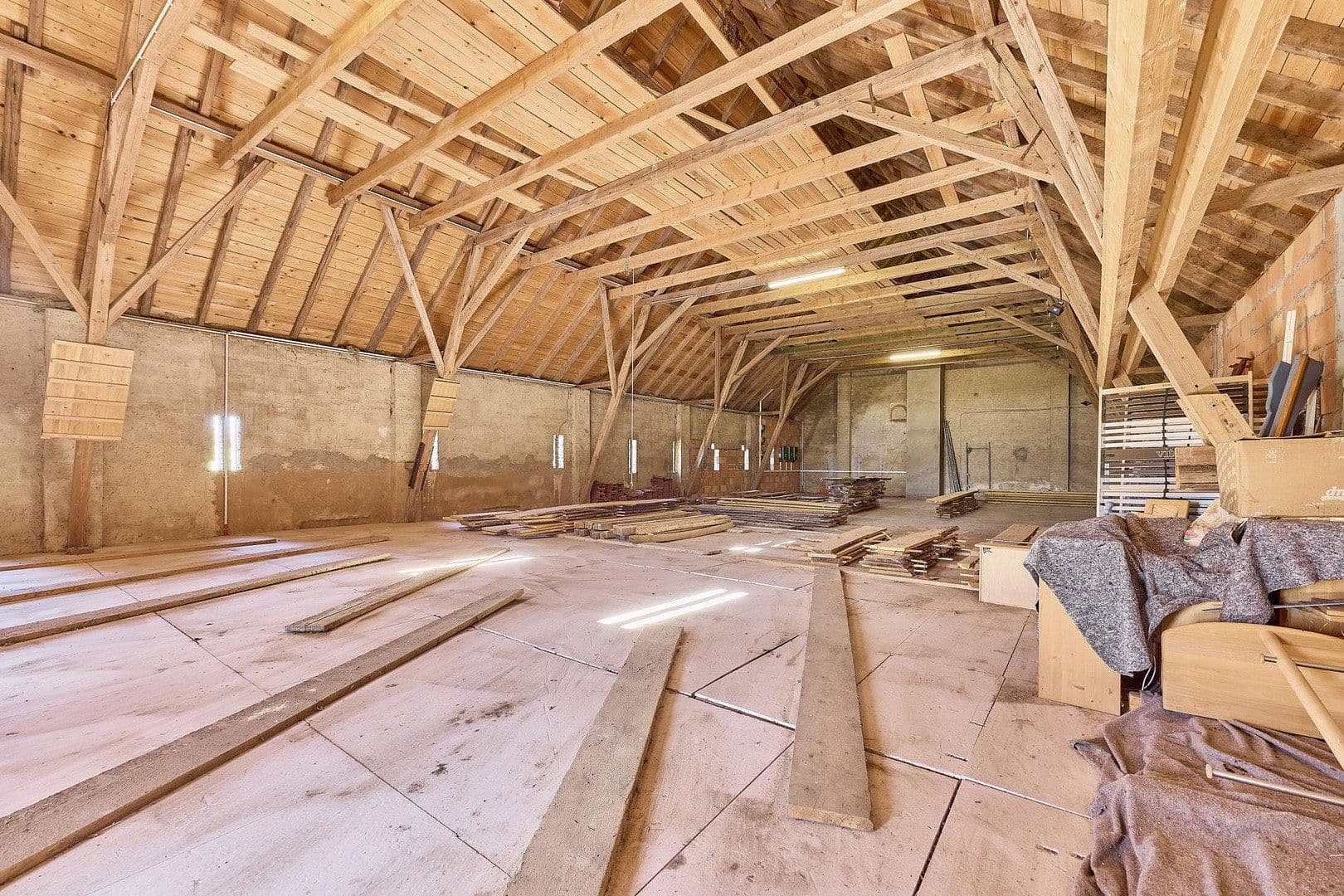 Prodej pozemku 10.250 m², Meisenheim, Porýní-Falc Prodej pozemku 10.250 m², Meisenheim, Porýní-Falc