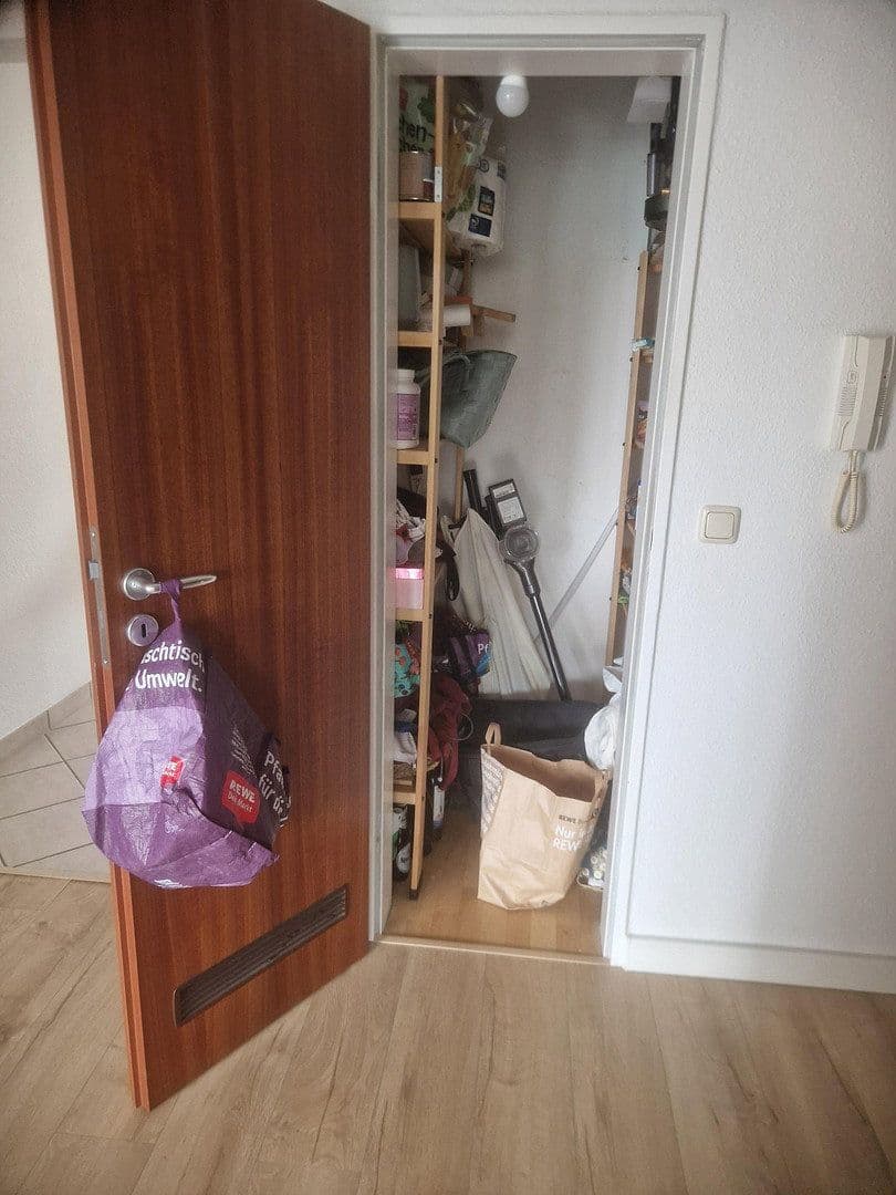 Pronájem bytu 3+kk 83 m², Oberhausen, Severní Porýní-Vestfálsko Pronájem bytu 3+kk 83 m², Oberhausen, Severní Porýní-Vestfálsko