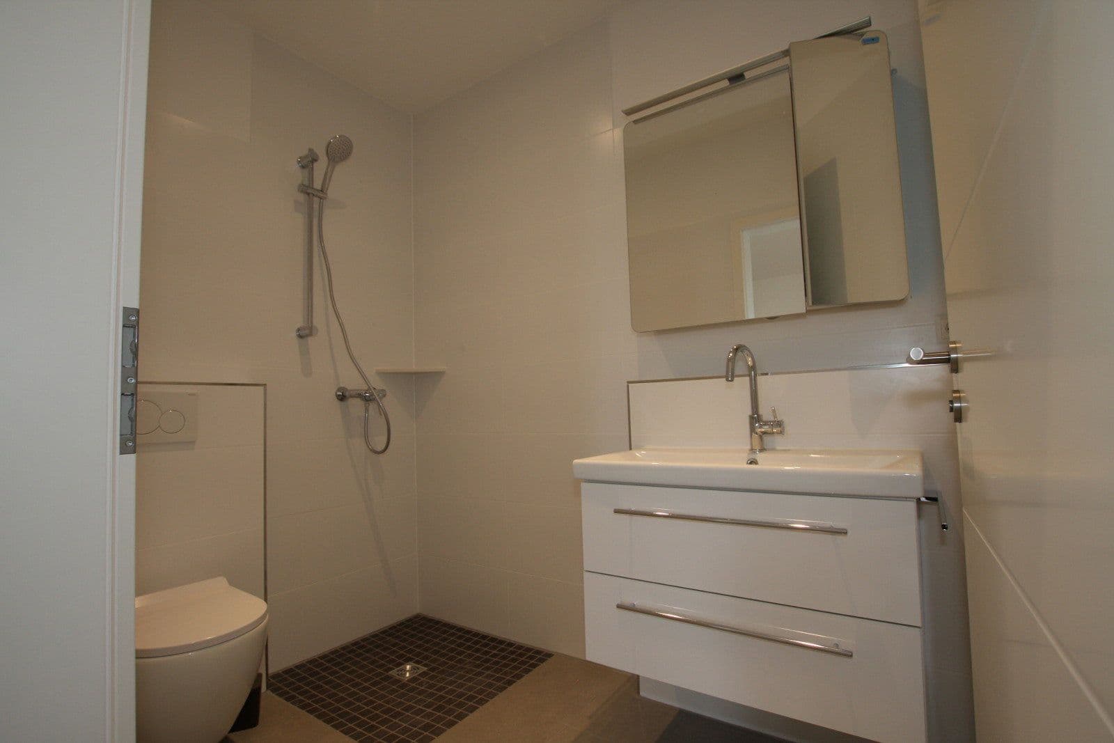 Pronájem bytu 4+1 131 m², Nieder-Olm, Porýní-Falc Pronájem bytu 4+1 131 m², Nieder-Olm, Porýní-Falc