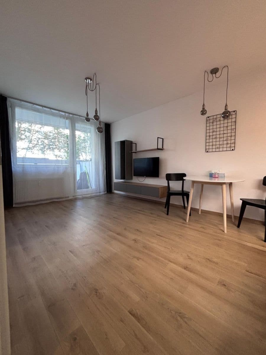 Pronájem bytu 2+kk 46 m², Novodvorská, Praha, Praha Pronájem bytu 2+kk 46 m², Novodvorská, Praha, Praha
