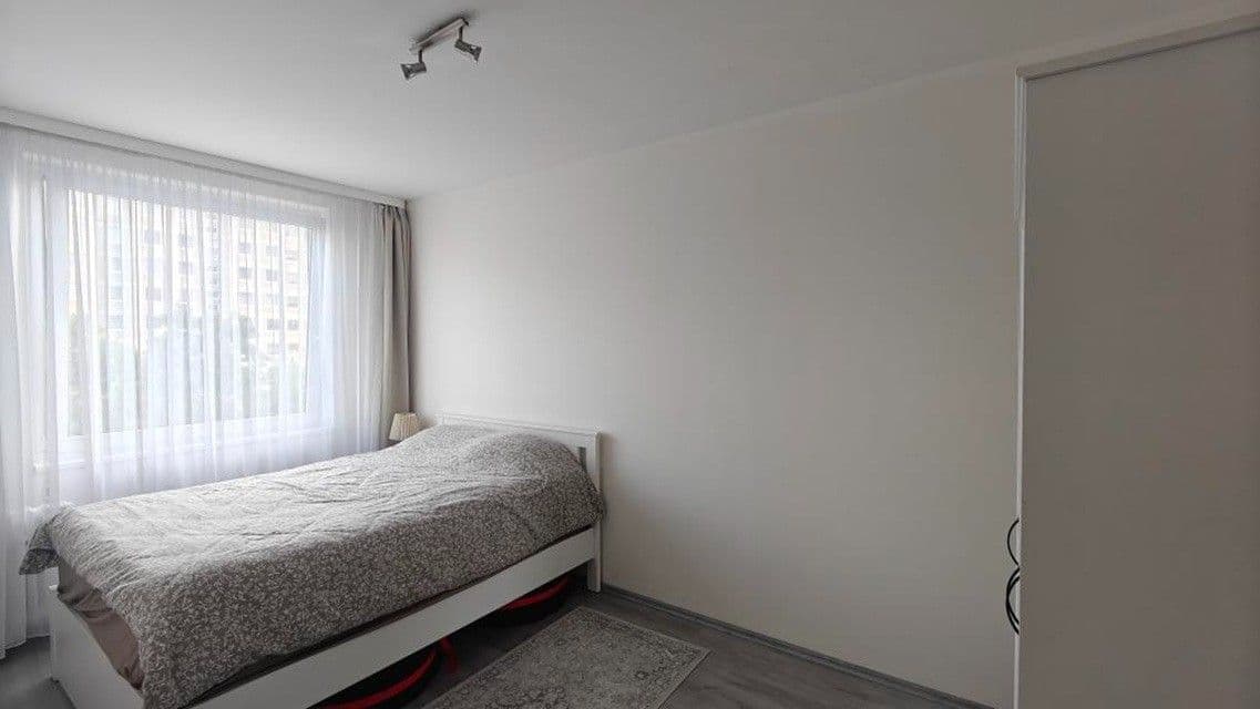 Prodej bytu 2+kk 42 m², Samohelova, Praha, Praha Prodej bytu 2+kk 42 m², Samohelova, Praha, Praha