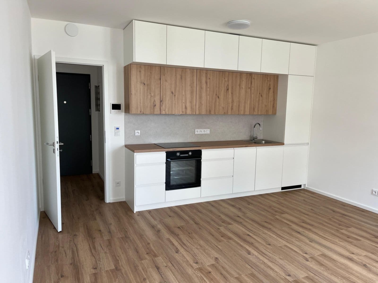 Pronájem bytu 2+kk 52 m², U Engerthu, Kladno, Středočeský kraj Pronájem bytu 2+kk 52 m², U Engerthu, Kladno, Středočeský kraj
