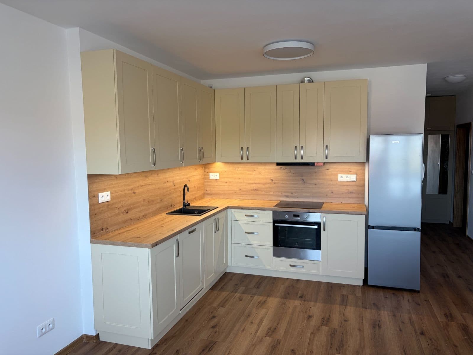 Pronájem bytu 3+kk 72 m², U Kasáren, Dašice, Pardubický kraj Pronájem bytu 3+kk 72 m², U Kasáren, Dašice, Pardubický kraj
