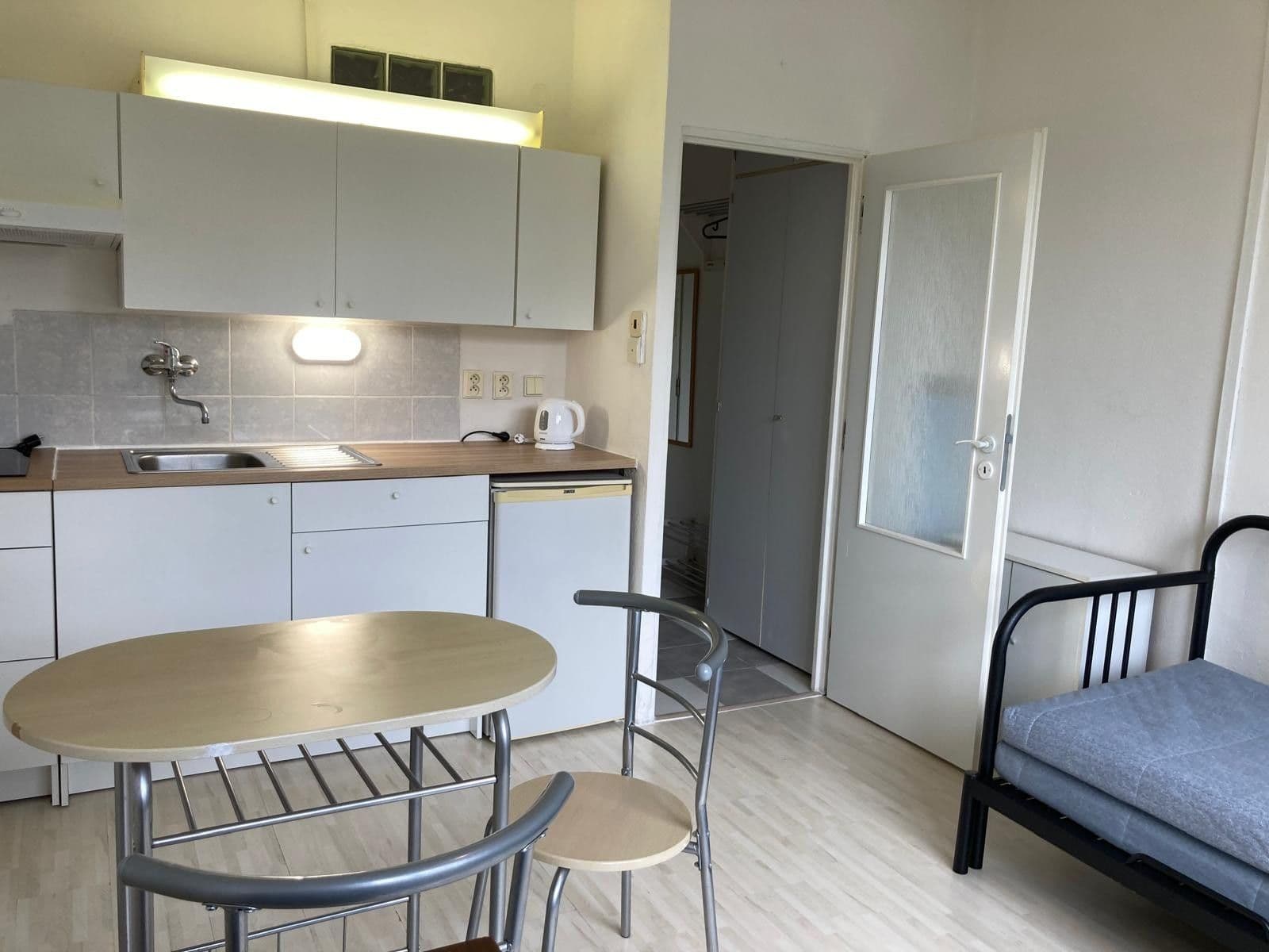Pronájem bytu 1+kk 22 m², Ruprechtická, Liberec, Liberecký kraj Pronájem bytu 1+kk 22 m², Ruprechtická, Liberec, Liberecký kraj