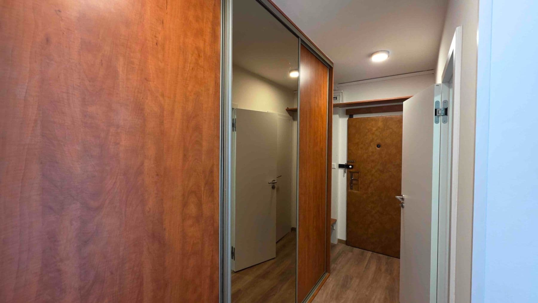 Pronájem bytu 2+kk 46 m², V Hůrkách, Praha, Praha Pronájem bytu 2+kk 46 m², V Hůrkách, Praha, Praha