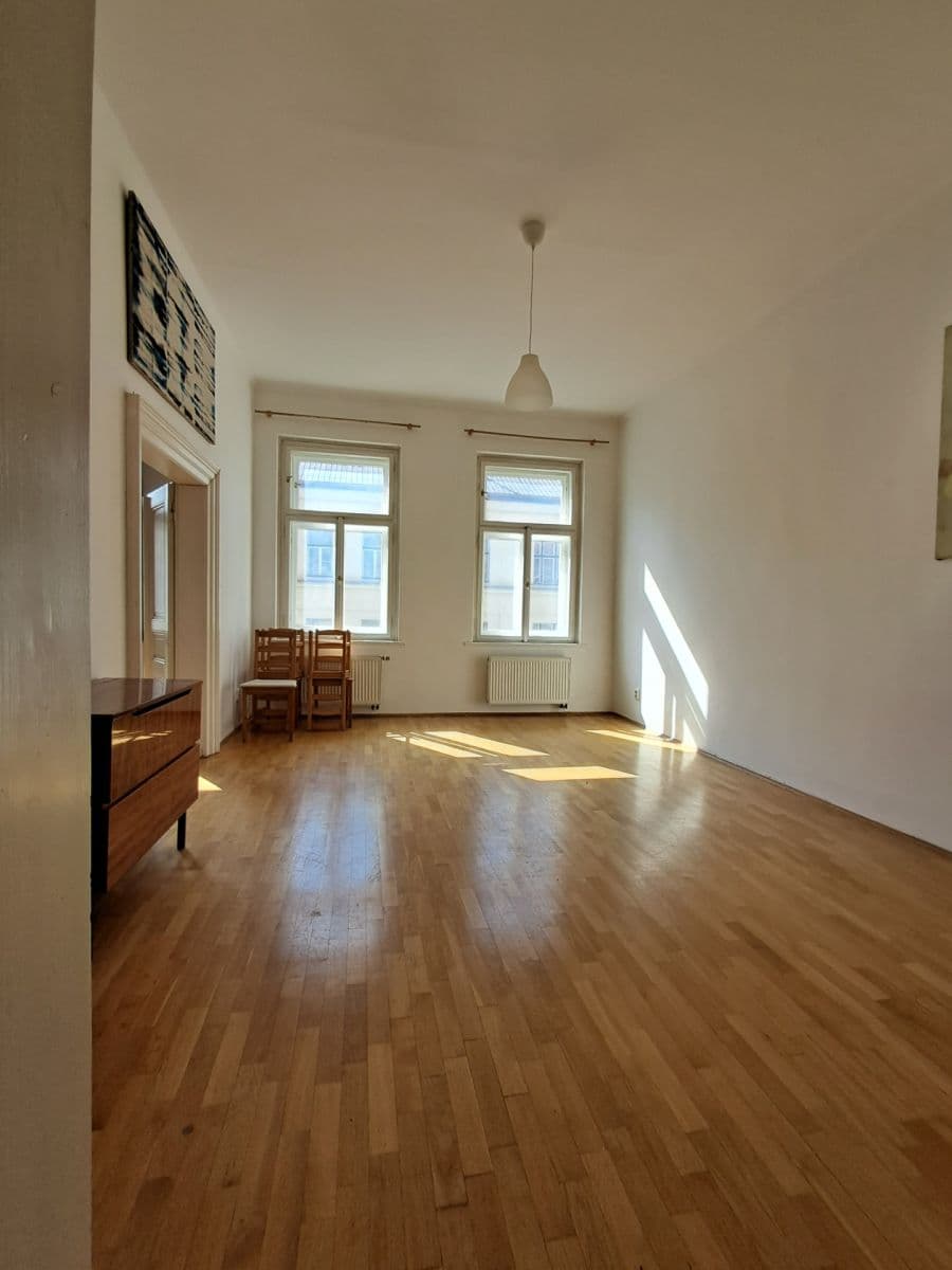 Pronájem bytu 4+1 114 m², Belgická, Praha, Praha Pronájem bytu 4+1 114 m², Belgická, Praha, Praha