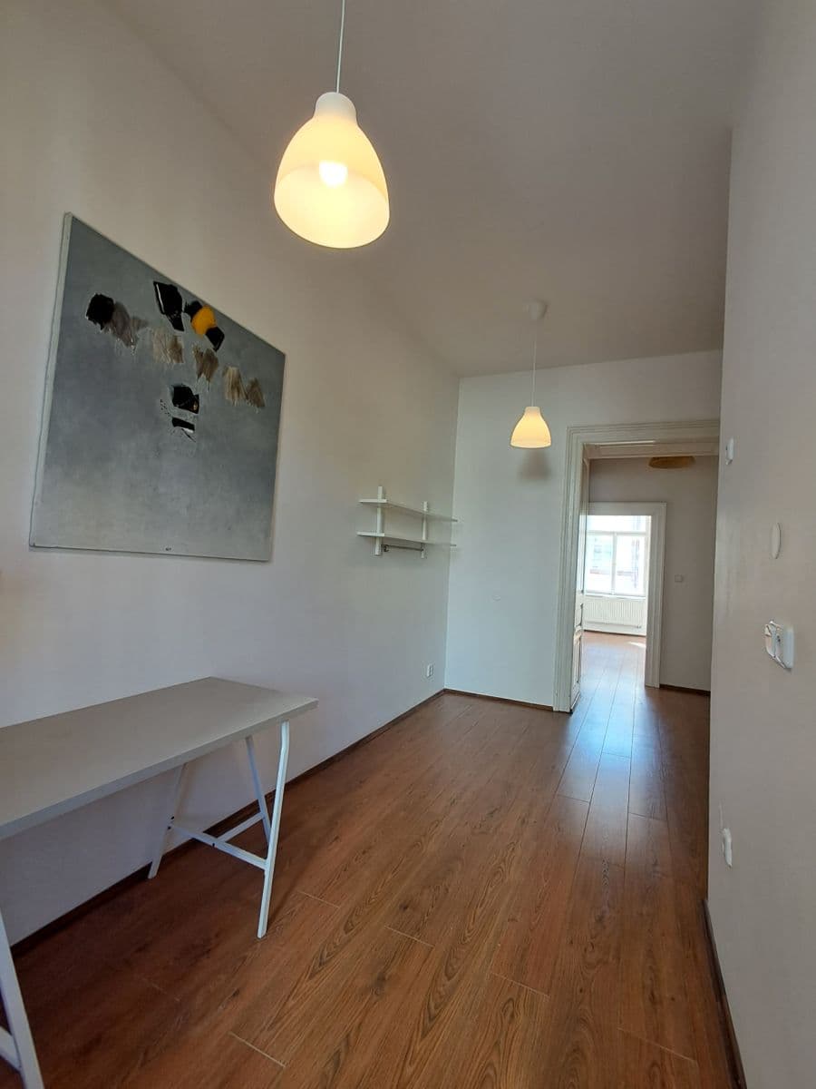 Pronájem bytu 4+1 114 m², Belgická, Praha, Praha Pronájem bytu 4+1 114 m², Belgická, Praha, Praha