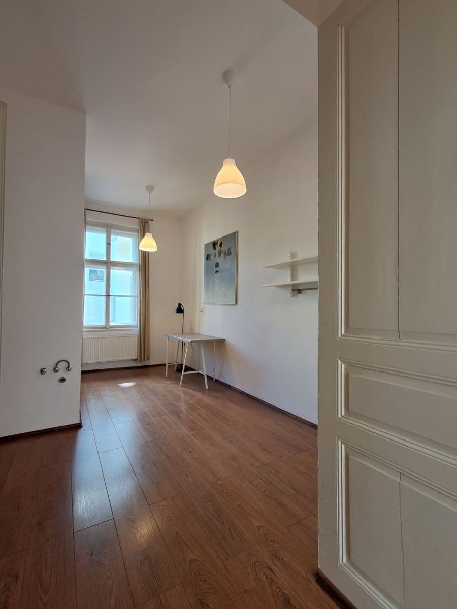 Pronájem bytu 4+1 114 m², Belgická, Praha, Praha Pronájem bytu 4+1 114 m², Belgická, Praha, Praha