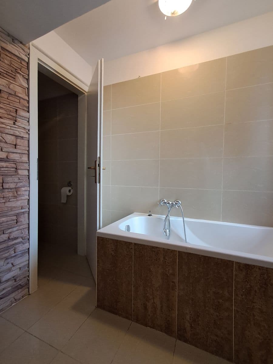 Pronájem bytu 4+1 114 m², Belgická, Praha, Praha Pronájem bytu 4+1 114 m², Belgická, Praha, Praha