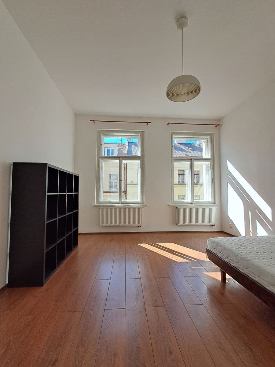 Pronájem bytu 4+1 114 m², Belgická, Praha, Praha Pronájem bytu 4+1 114 m², Belgická, Praha, Praha