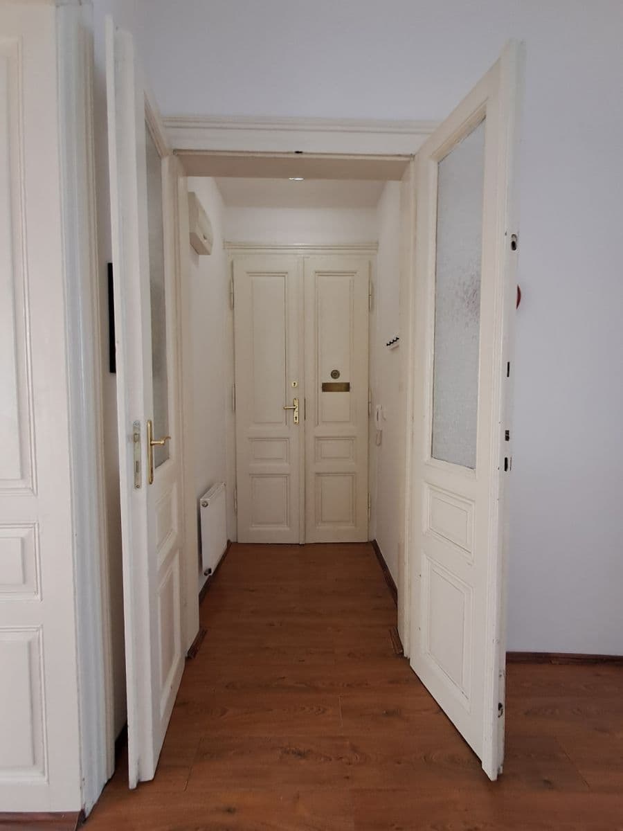 Pronájem bytu 4+1 114 m², Belgická, Praha, Praha Pronájem bytu 4+1 114 m², Belgická, Praha, Praha