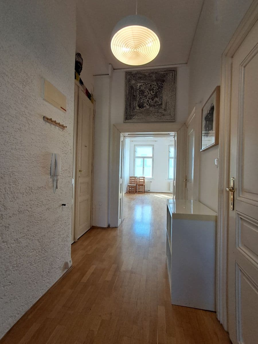 Pronájem bytu 4+1 114 m², Belgická, Praha, Praha Pronájem bytu 4+1 114 m², Belgická, Praha, Praha
