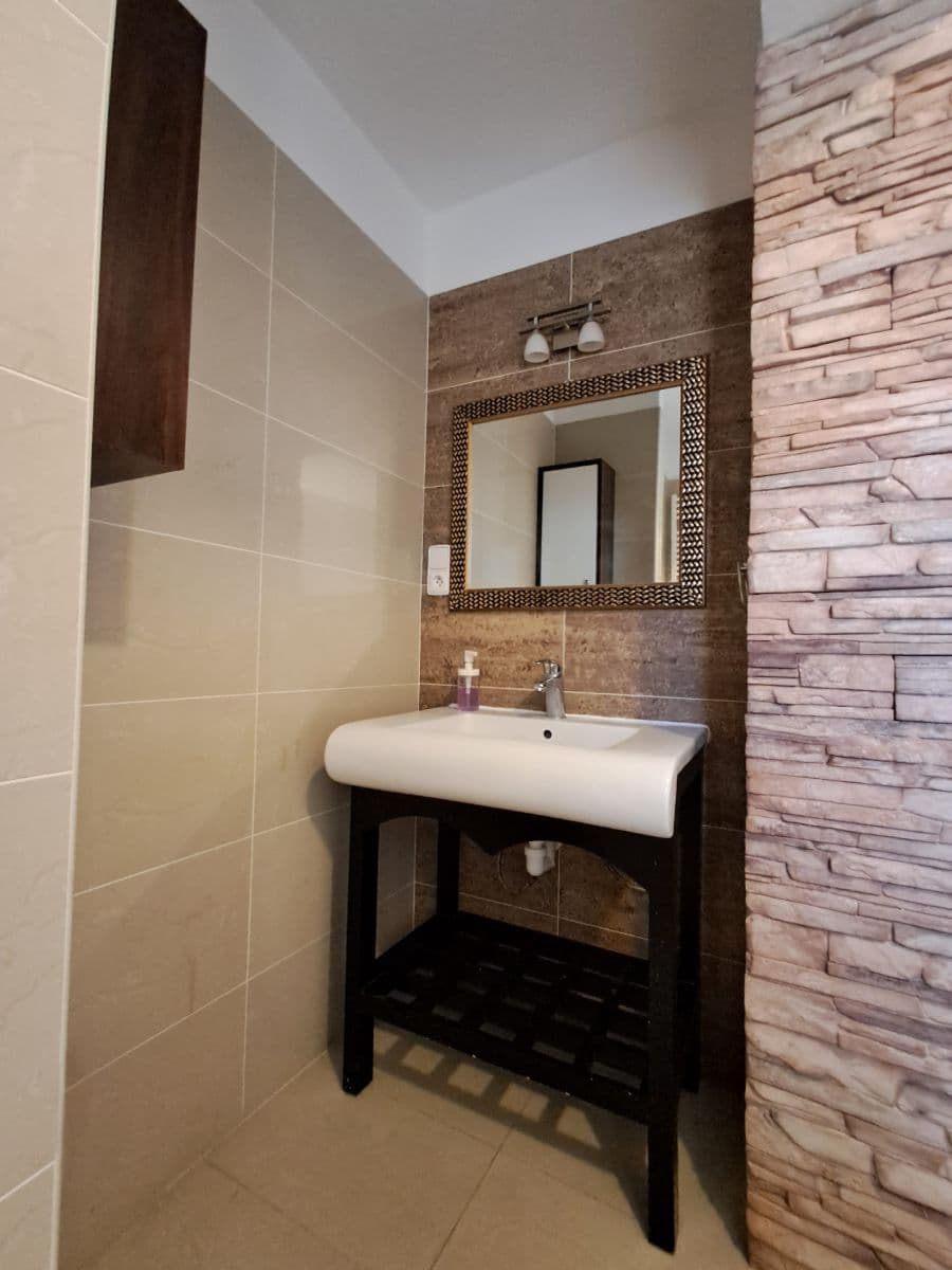 Pronájem bytu 4+1 114 m², Belgická, Praha, Praha Pronájem bytu 4+1 114 m², Belgická, Praha, Praha