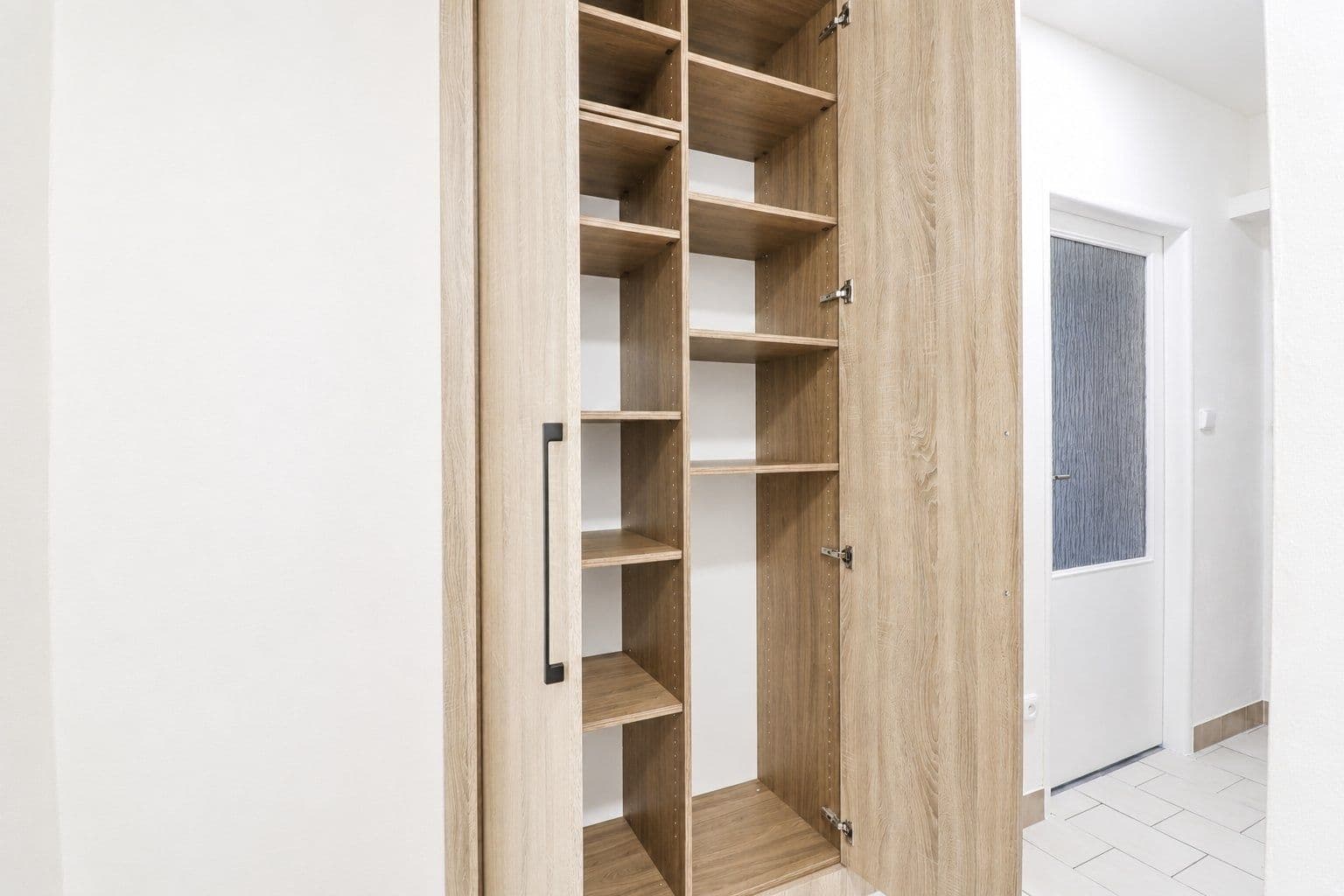 Pronájem bytu 2+1 59 m², Jeseniova, Praha, Praha Pronájem bytu 2+1 59 m², Jeseniova, Praha, Praha