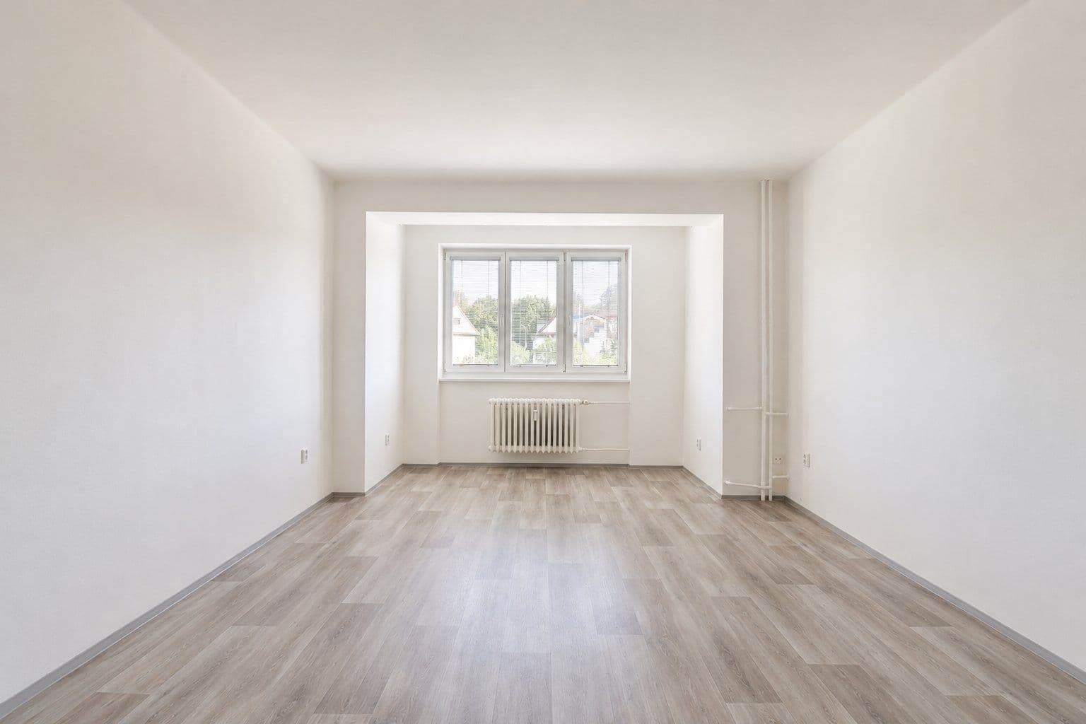 Pronájem bytu 2+1 59 m², Jeseniova, Praha, Praha Pronájem bytu 2+1 59 m², Jeseniova, Praha, Praha