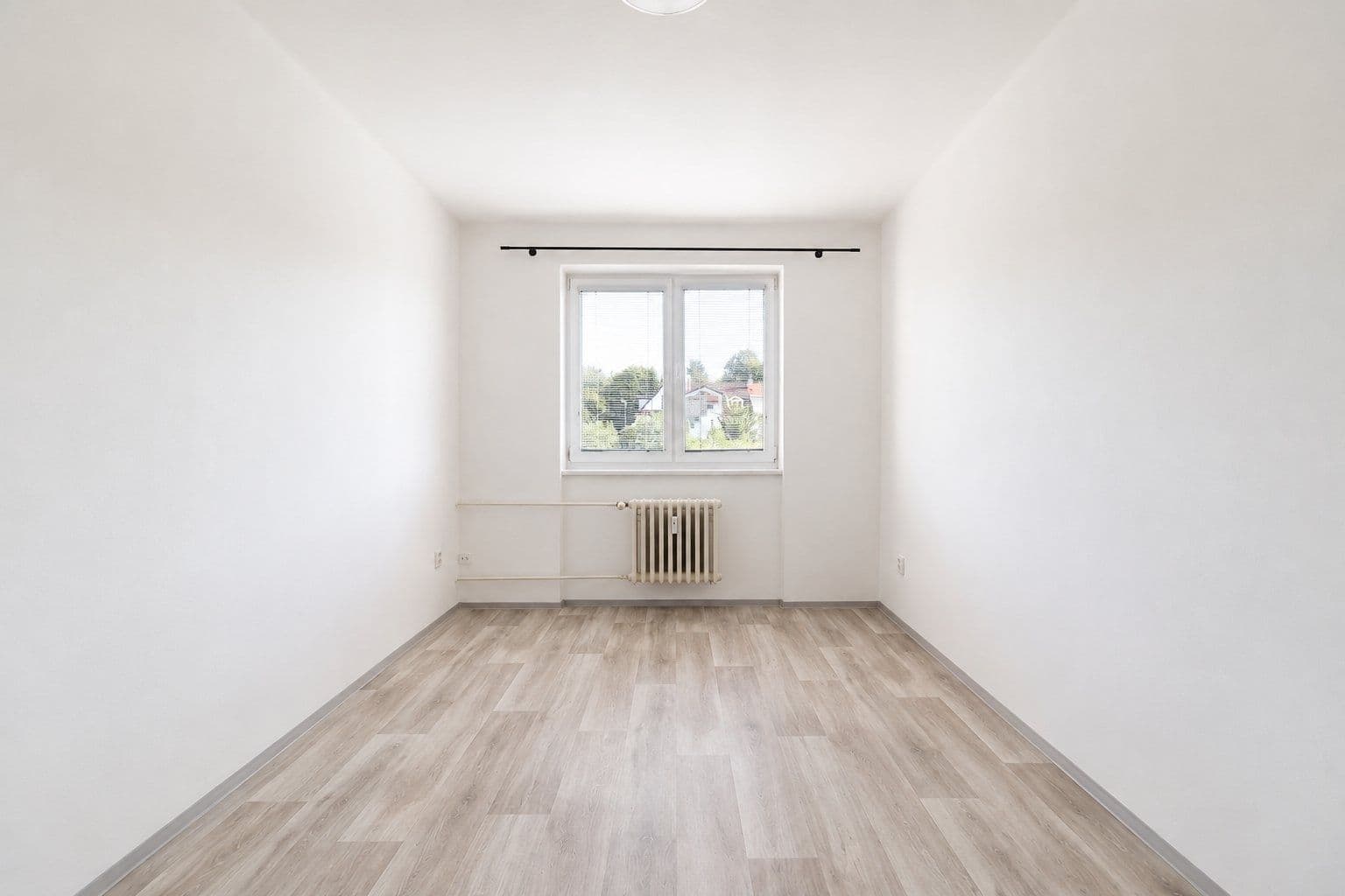 Pronájem bytu 2+1 59 m², Jeseniova, Praha, Praha Pronájem bytu 2+1 59 m², Jeseniova, Praha, Praha