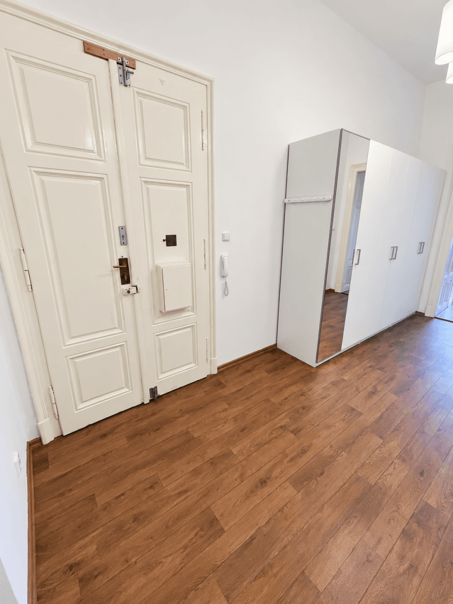 Pronájem bytu 4+1 131 m², třída Kpt. Jaroše, Brno, Jihomoravský kraj Pronájem bytu 4+1 131 m², třída Kpt. Jaroše, Brno, Jihomoravský kraj