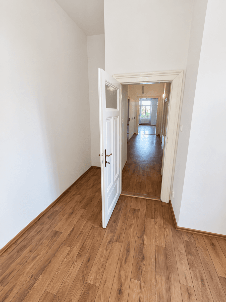 Pronájem bytu 4+1 131 m², třída Kpt. Jaroše, Brno, Jihomoravský kraj Pronájem bytu 4+1 131 m², třída Kpt. Jaroše, Brno, Jihomoravský kraj
