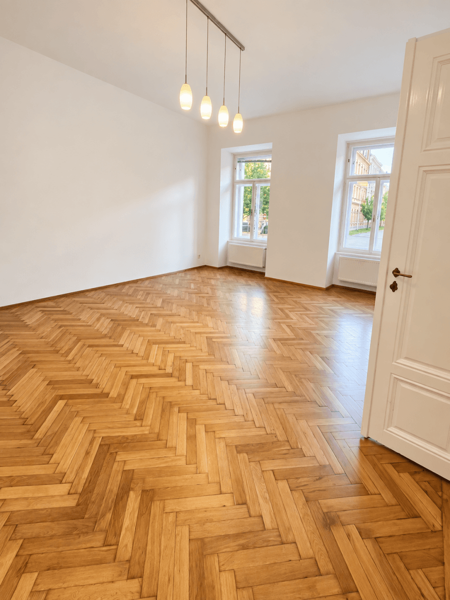 Pronájem bytu 4+1 131 m², třída Kpt. Jaroše, Brno, Jihomoravský kraj Pronájem bytu 4+1 131 m², třída Kpt. Jaroše, Brno, Jihomoravský kraj