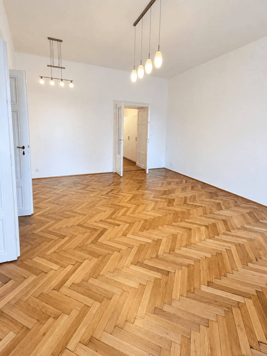 Pronájem bytu 4+1 131 m², třída Kpt. Jaroše, Brno, Jihomoravský kraj Pronájem bytu 4+1 131 m², třída Kpt. Jaroše, Brno, Jihomoravský kraj