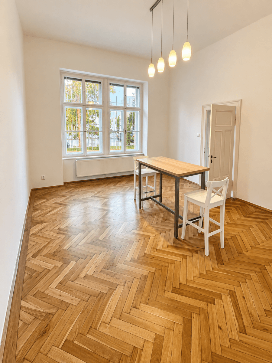 Pronájem bytu 4+1 131 m², třída Kpt. Jaroše, Brno, Jihomoravský kraj Pronájem bytu 4+1 131 m², třída Kpt. Jaroše, Brno, Jihomoravský kraj