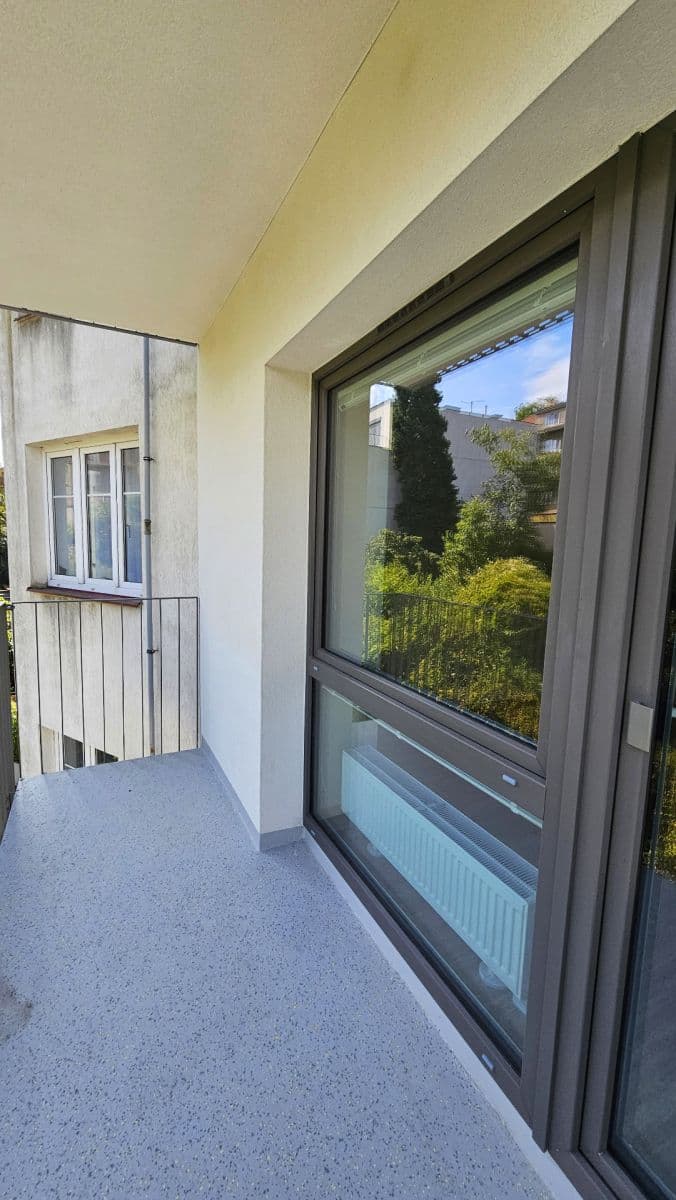 Pronájem bytu 1+kk 30 m², Sinkulova, Praha, Praha Pronájem bytu 1+kk 30 m², Sinkulova, Praha, Praha
