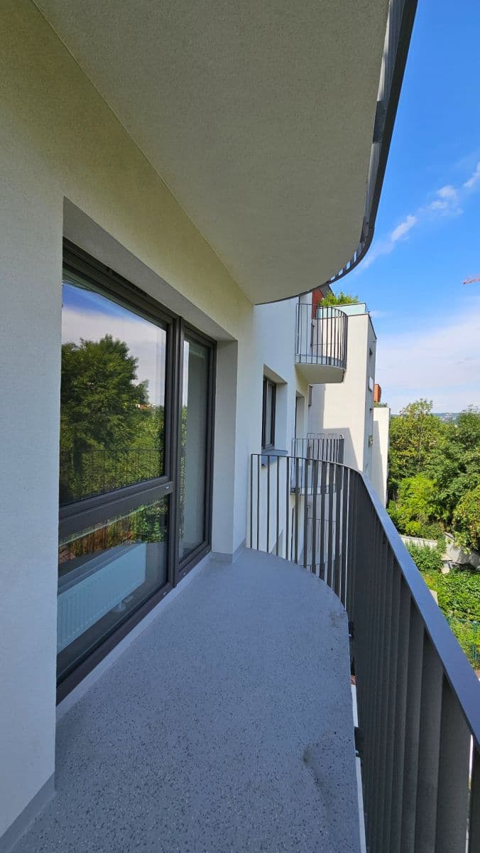 Pronájem bytu 1+kk 30 m², Sinkulova, Praha, Praha Pronájem bytu 1+kk 30 m², Sinkulova, Praha, Praha