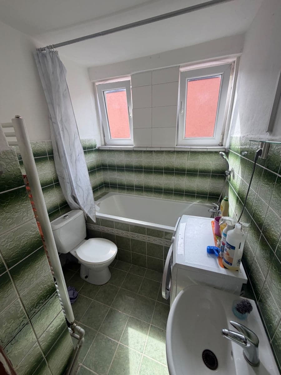 Pronájem bytu 2+1 68 m², Hejtmanská, Praha, Praha Pronájem bytu 2+1 68 m², Hejtmanská, Praha, Praha