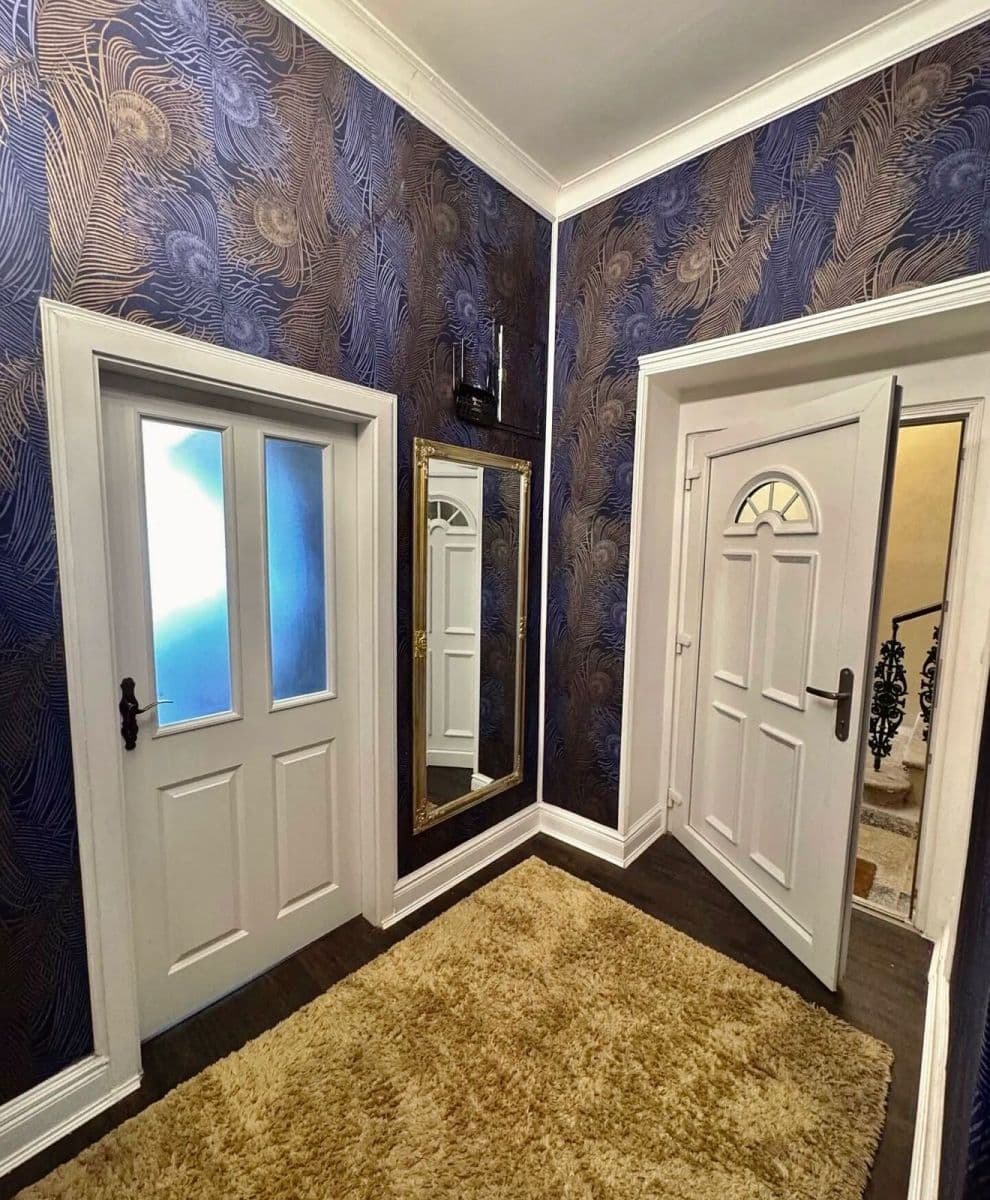 Prodej bytu 2+kk 48 m², Pod Jelením skokem, Karlovy Vary, Karlovarský kraj Prodej bytu 2+kk 48 m², Pod Jelením skokem, Karlovy Vary, Karlovarský kraj