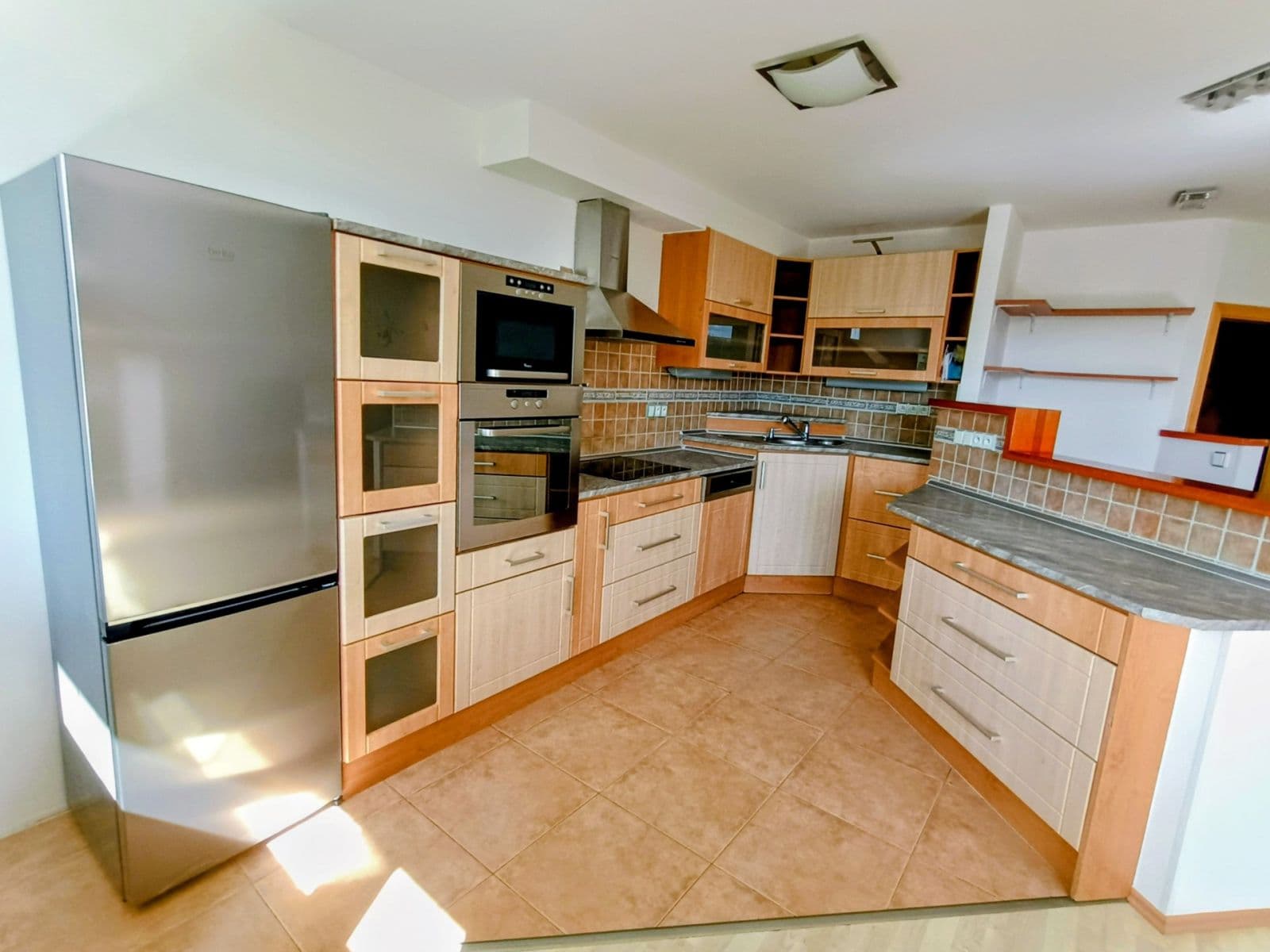 Pronájem bytu 3+kk 76 m², Pod Strání, Praha, Praha Pronájem bytu 3+kk 76 m², Pod Strání, Praha, Praha