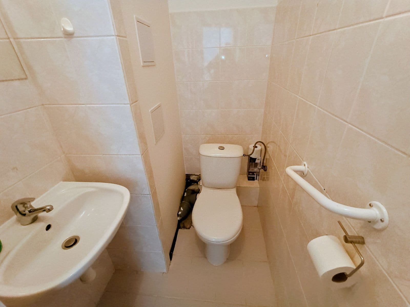 Pronájem bytu 3+kk 76 m², Pod Strání, Praha, Praha Pronájem bytu 3+kk 76 m², Pod Strání, Praha, Praha