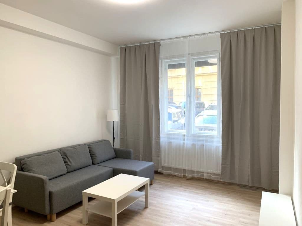 Pronájem bytu 2+kk 70 m², Ostrovní, Praha, Praha Pronájem bytu 2+kk 70 m², Ostrovní, Praha, Praha