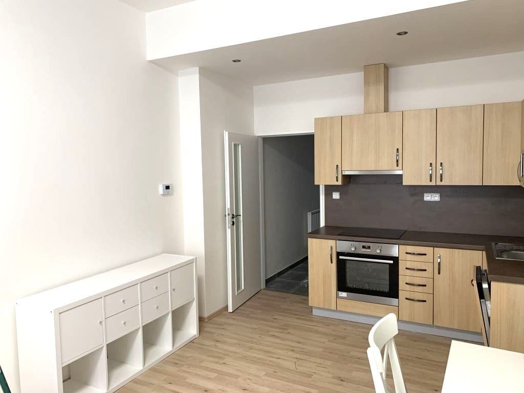 Pronájem bytu 2+kk 70 m², Ostrovní, Praha, Praha Pronájem bytu 2+kk 70 m², Ostrovní, Praha, Praha
