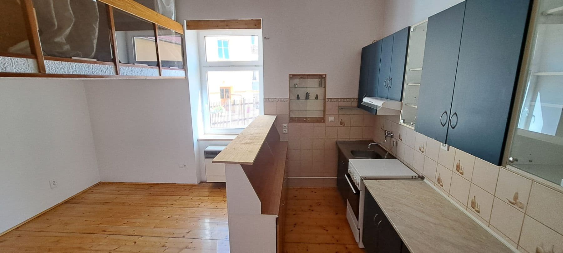 Pronájem bytu 2+kk 80 m², U podjezdu, Olomouc, Olomoucký kraj Pronájem bytu 2+kk 80 m², U podjezdu, Olomouc, Olomoucký kraj