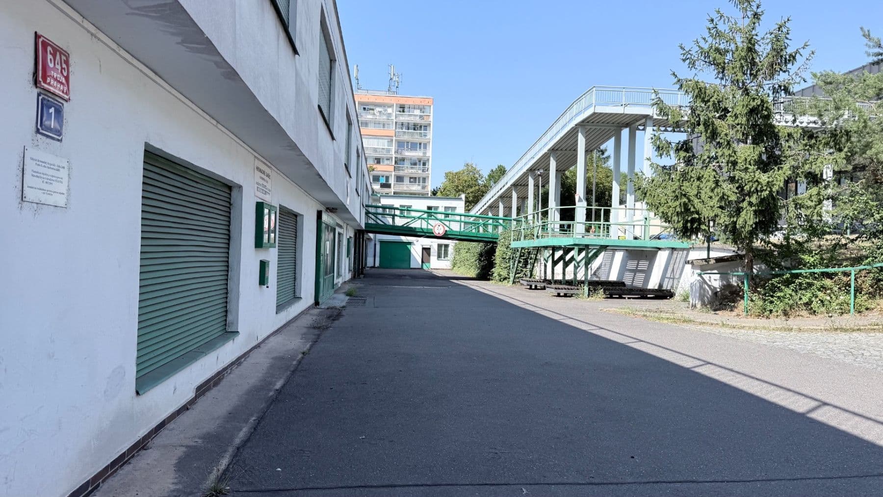 Prodej garáže 18 m², Praha, Praha Prodej garáže 18 m², Praha, Praha