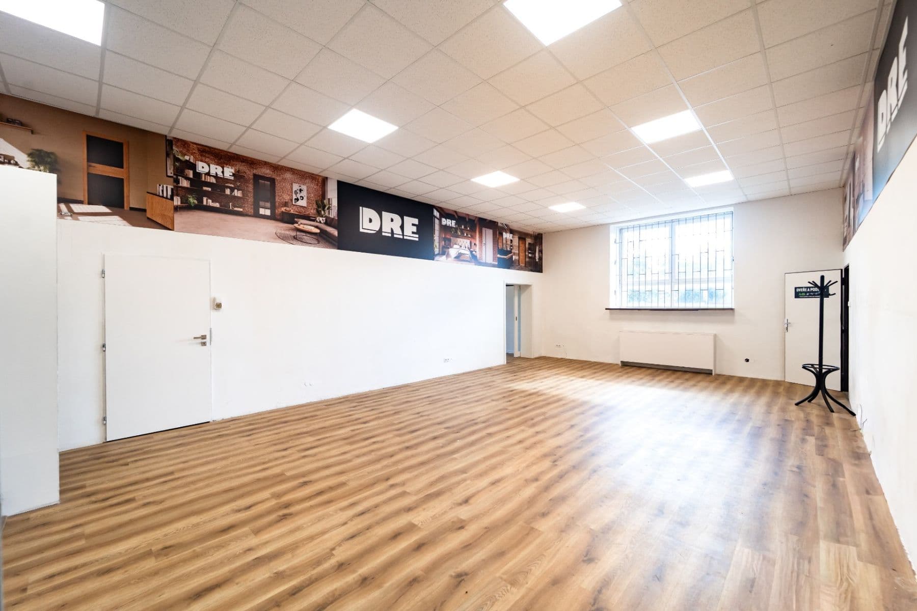 Pronájem nebytového prostoru 105 m², Těšínská, Orlová, Moravskoslezský kraj Pronájem nebytového prostoru 105 m², Těšínská, Orlová, Moravskoslezský kraj